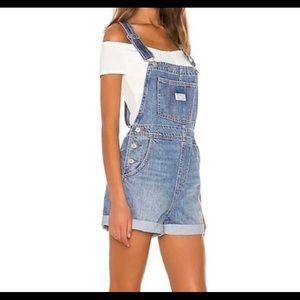 NWT Levi Shortalls